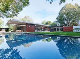 349 Cobb Rd, Water Mill, NY 11976