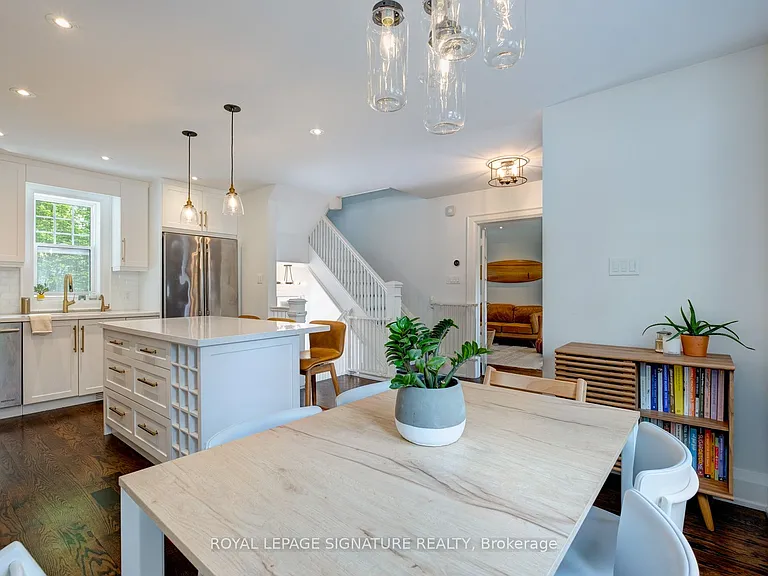 77 Runnymede Rd — Photo 8