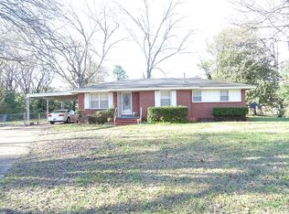 3900 Fairfield Dr, Montgomery, AL 36109