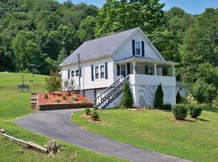 232 Easter Rd, Nitro, WV 25143