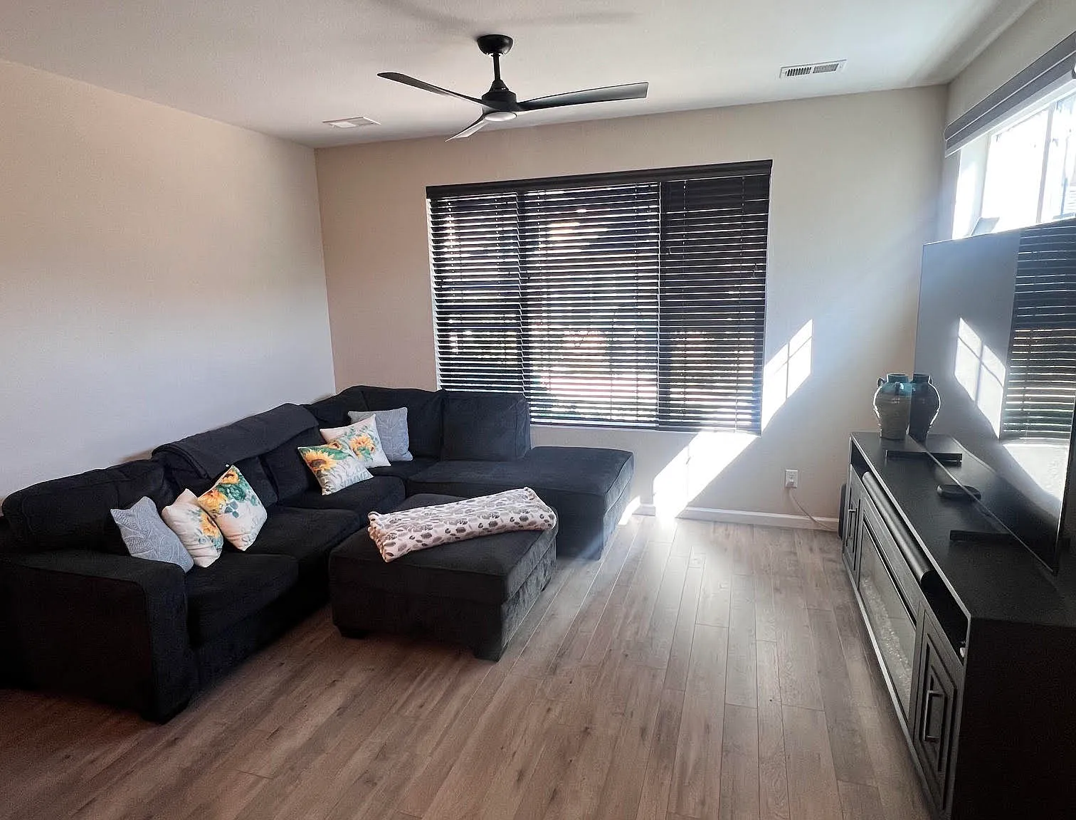 3 bed, 1673 sqft, $2,800 — Photo 3