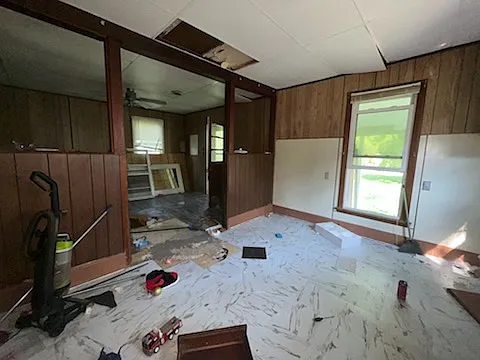 1009 Ernest St — Photo 11