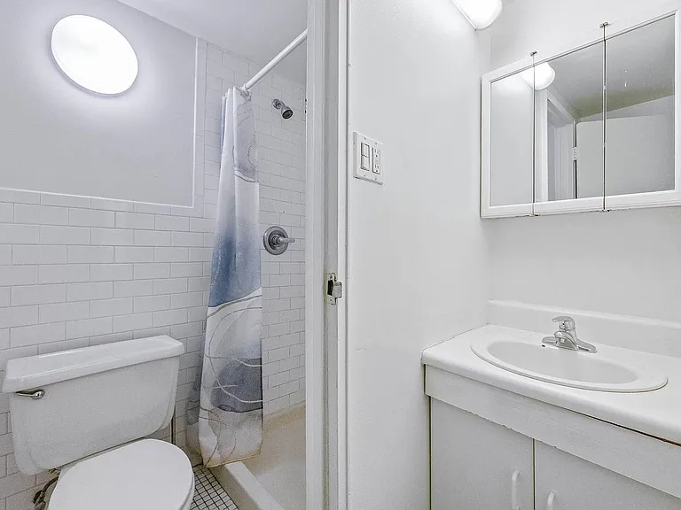 88 Fulton St #117 — Photo 9