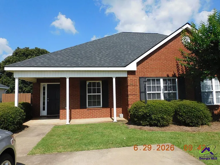 227 W Wrasling Way — Photo 1