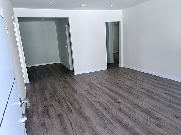 4th image of 8801 Zeiler Ave
