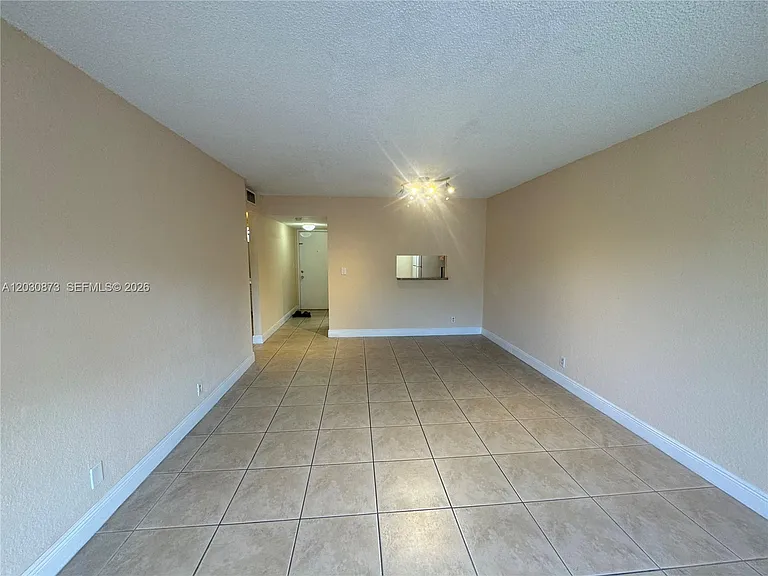 5201 Geneva Way #308 — Photo 14