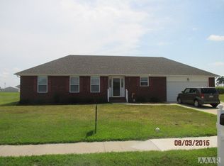 1011 Riley Dr, Elizabeth City, NC 27909