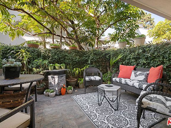 2nd image of 4733 S La Villa Mari Unit F