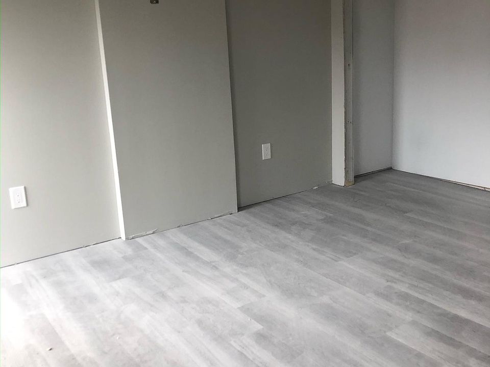 2nd image of 407 Main St #1