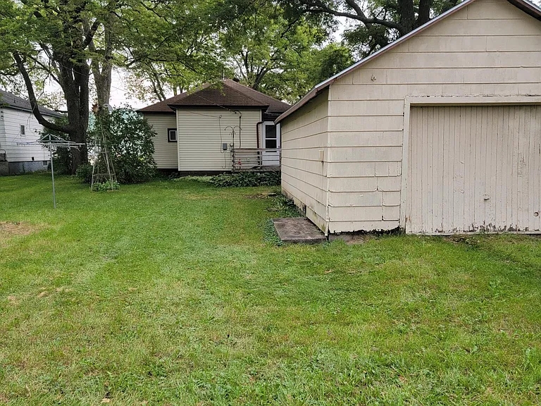 1307 Cleveland Ave — Photo 2