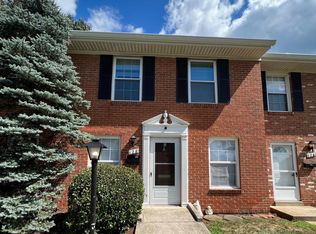 128 N Sterling Blvd, Sterling, VA 20164