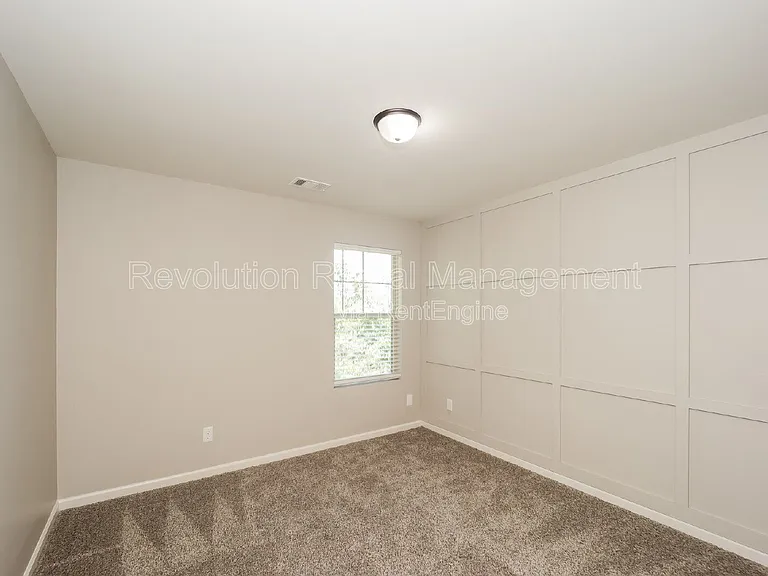 116 Slate Dr — Photo 12