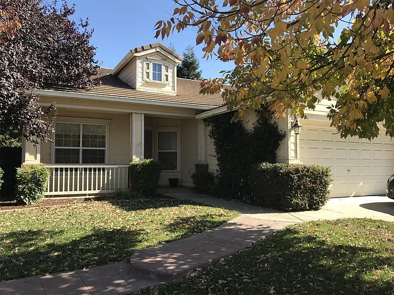 5642 Saxon Way — Photo 1