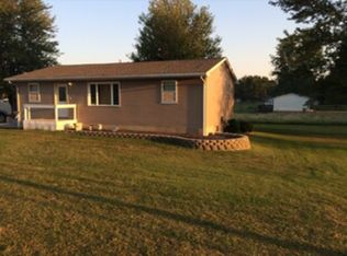 508 Briarwood Dr, Payson, IL 62360