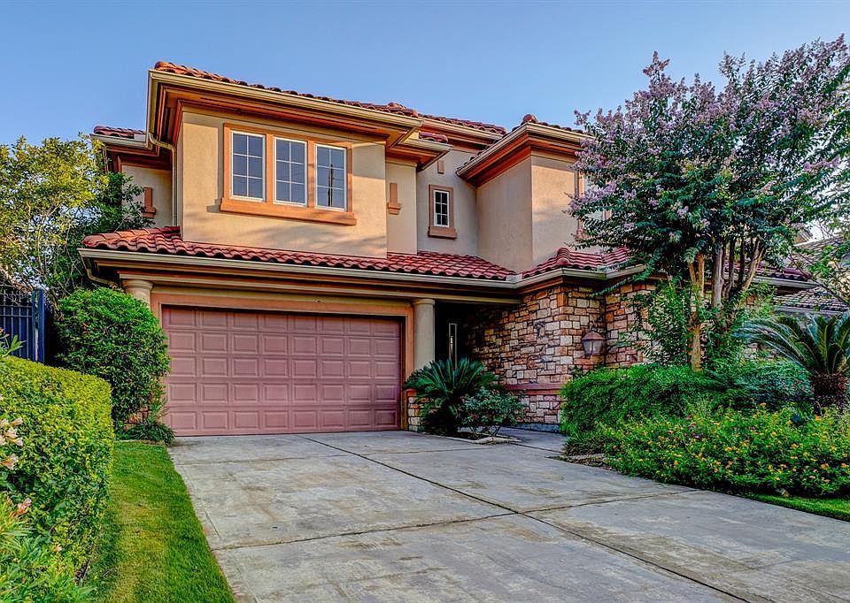 1st image of 11935 Royal Rose Dr