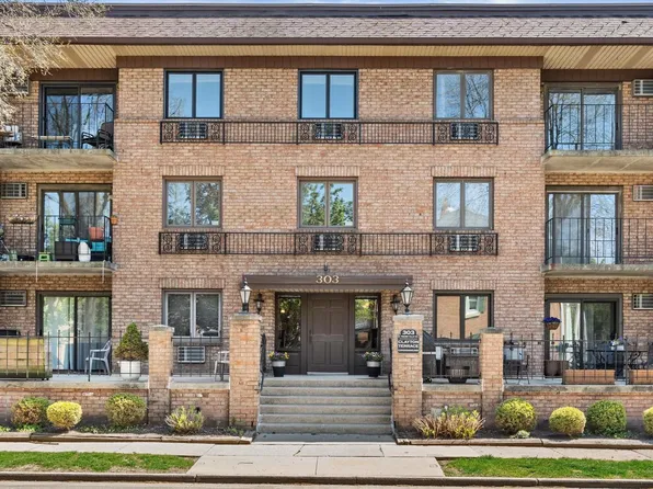 303 E Henry Clay STREET #104, Whitefish Bay, WI 53217