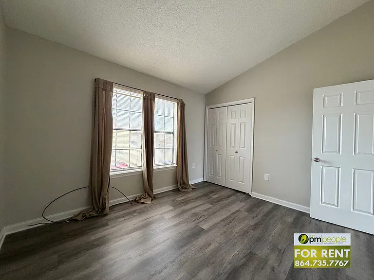 3 Pointer Ln — Photo 25