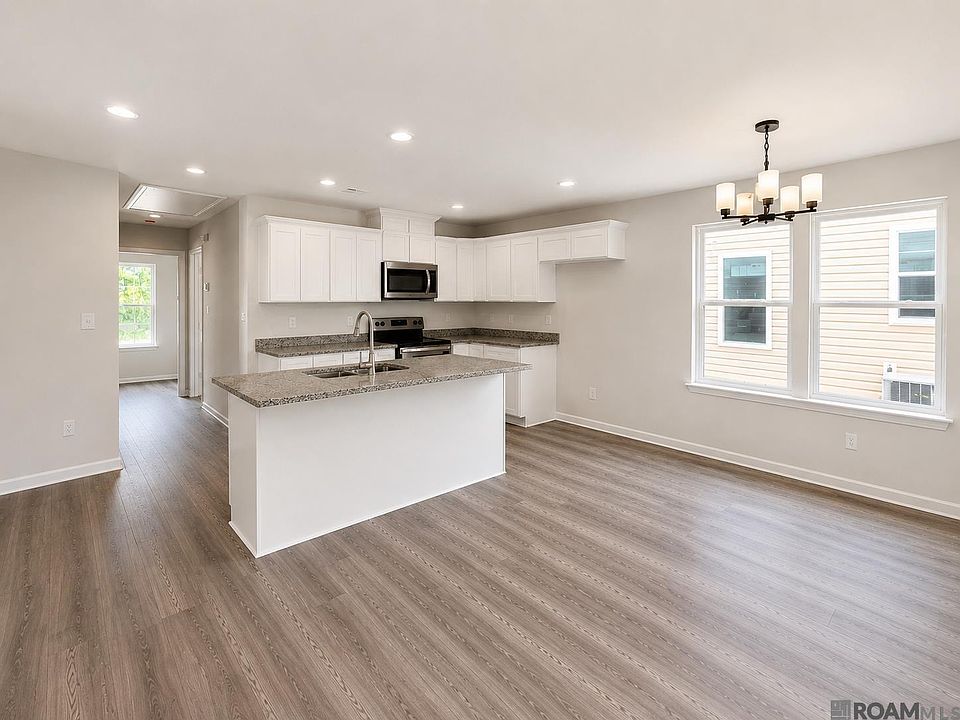 2nd image of 1395 Ravier Ln