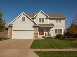 17216 Sage St, Omaha, NE 68136