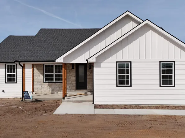 14290 Prairie Trl, Wamego, KS 66547