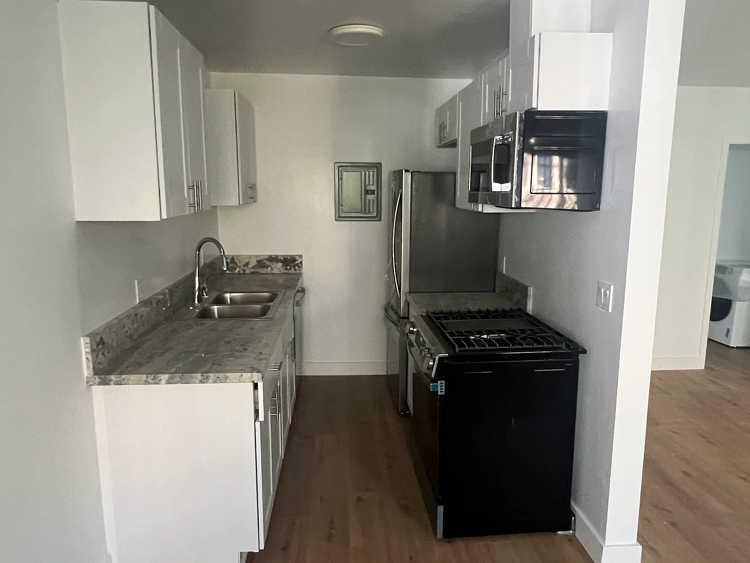 1 bed, $2,250 — Photo 3