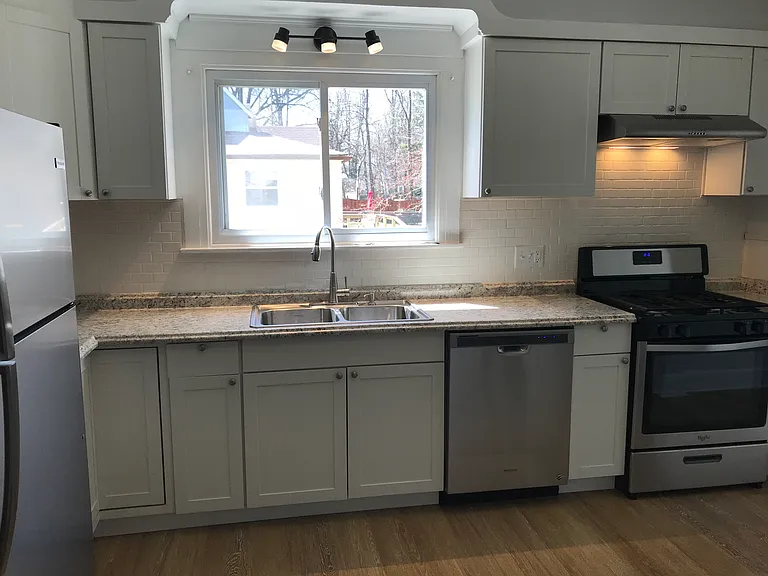 4414 Center St #LEFT — Photo 6