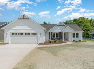 4521 E Lakecress Dr, Saginaw, MI