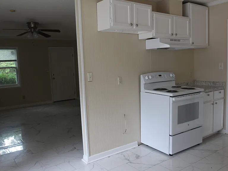 2510 Beachview Dr — Photo 9