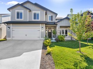 6084 N Hood Ave, Meridian, ID 83646