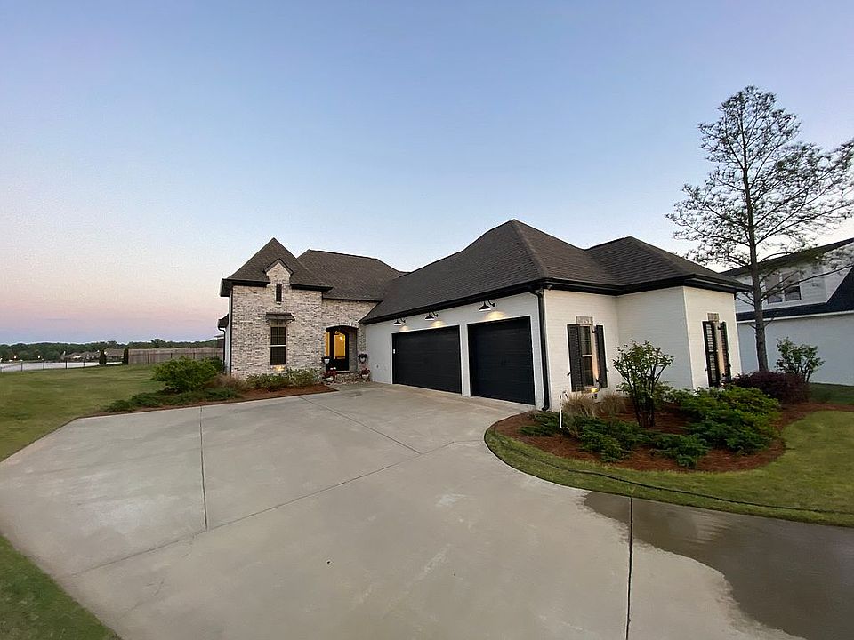 1st image of 164 Camden Lake Dr