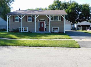 509 Rebecca Rd, Belvidere, IL 61008