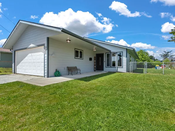 340 6th St, Crescent City, CA 95531
