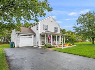 7 Bluestone Ter, East Sandwich, MA 02537