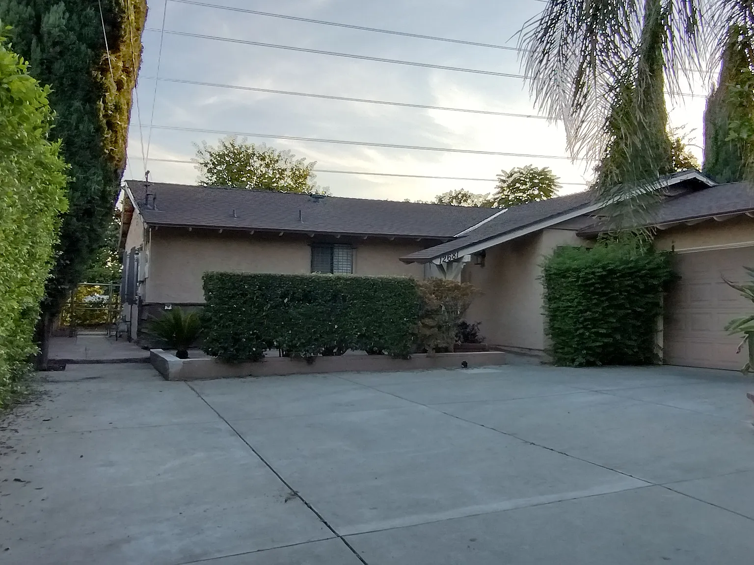4 bed, 1254 sqft, $3,900 — Photo 2