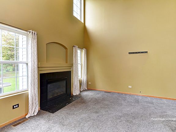 5th image of 11025 W 72nd St