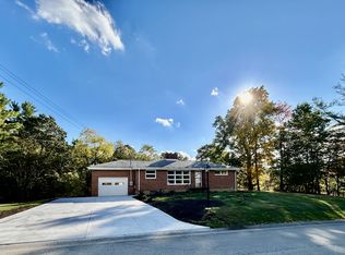 207 Hall Rd, Aliquippa, PA