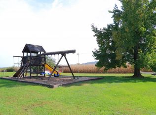 1691 N Colebrook Rd, Manheim, PA 17545