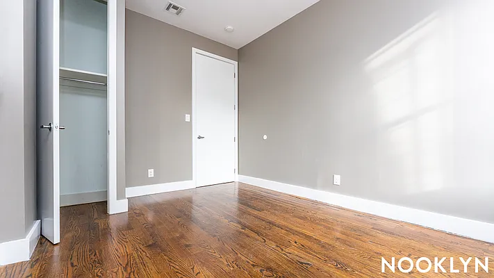 Rented by Nooklyn NYC LLC | media 20