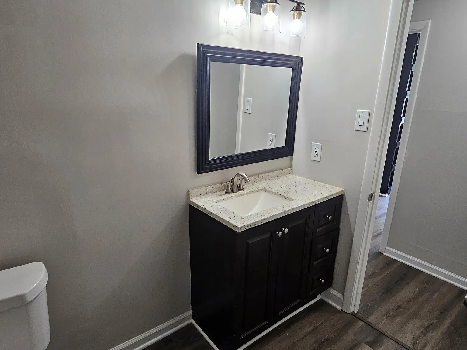 4 bed, 1433 sqft, $2,500 — Photo 3