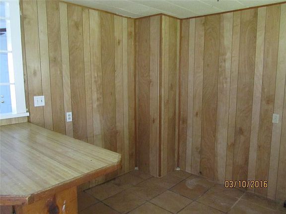 5th image of 4600 SE 23rd St