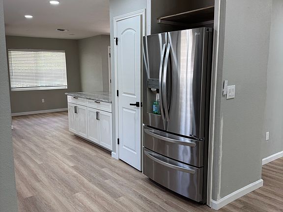 5th image of 915 Kingsbridge Rd