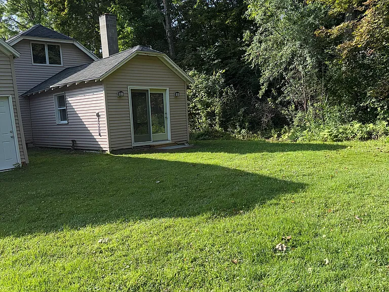 1076 New Loudon Rd — Photo 22
