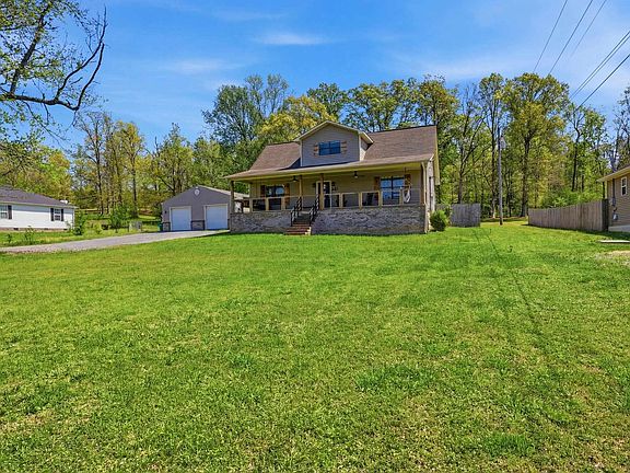 2nd image of 230 County Road 1210