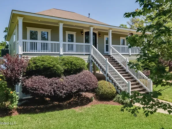 1214 Kensington Dr, Biloxi, MS 39530