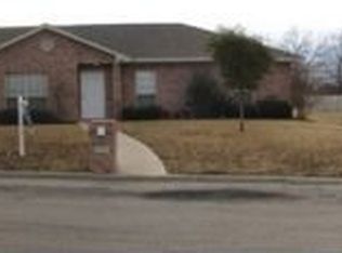 225 Keswick Dr, Hewitt, TX 76643