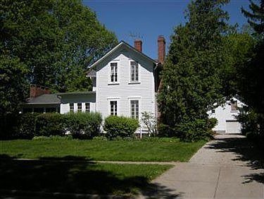 1st image of 69 Oviatt St
