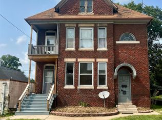 225 E Water St, Galesburg, IL 61401