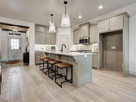 7th image of this home