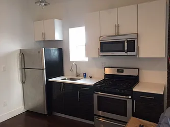 Rented by City Prime Commercial Realty 