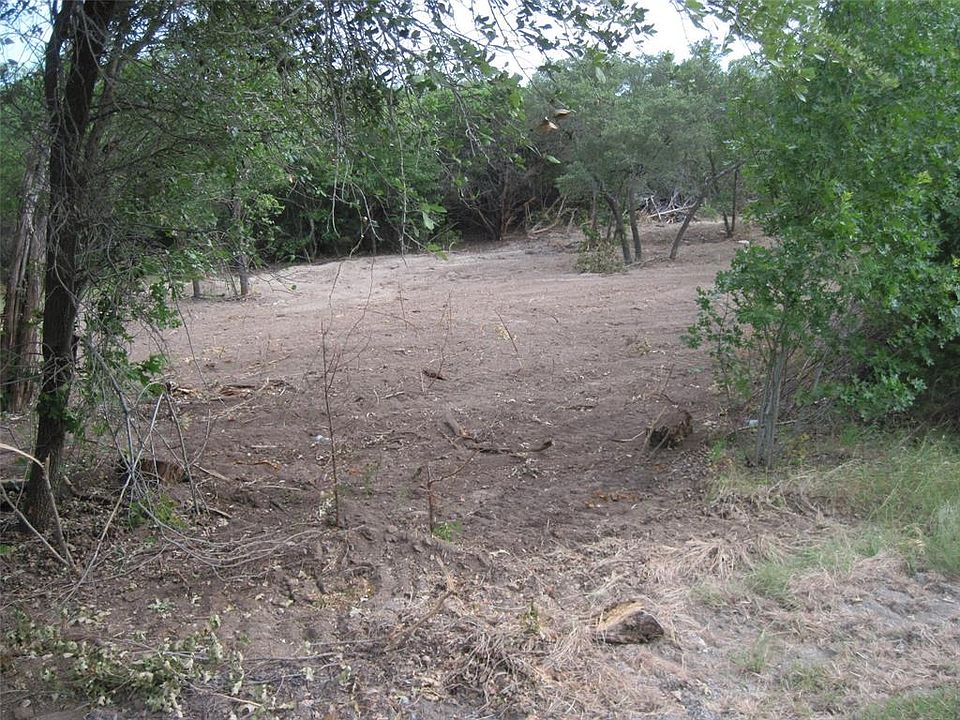 2nd image of 807 Woodhaven Ct Lot 50